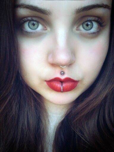 Beautiful And Pretty Piercing Ideas For Ladies Labret Medusa And Septum