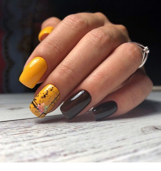 Yellow And Brown Medium Nails