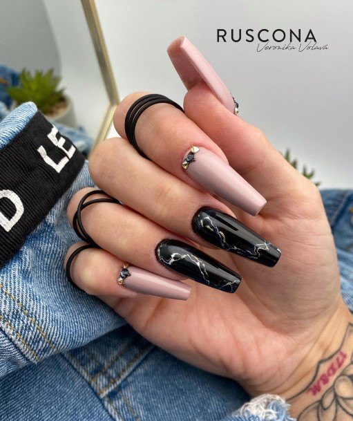 Adorable Black And White Marble Nail Designs For Women