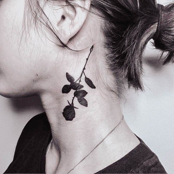 Adorable Black Rose Tattoo Designs For Women