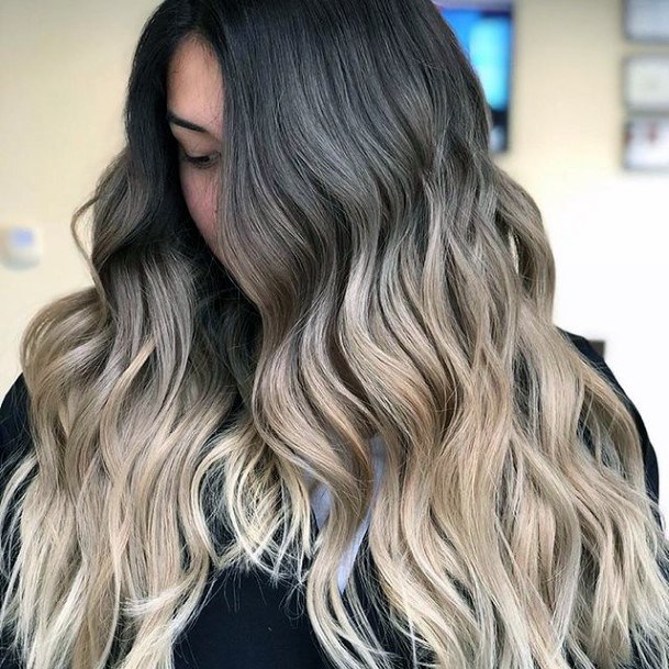 Adorable Blonde Ombre Hairstyles Ideas For Women