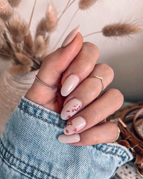 Adorable Cherry Blossom Sakura Nail Designs For Women