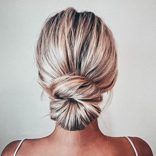 Adorable Fall Hairstyles Ideas For Women