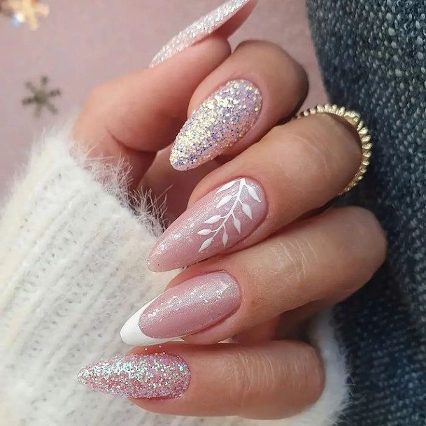 Adorable Glamorous Nail Designs For Women