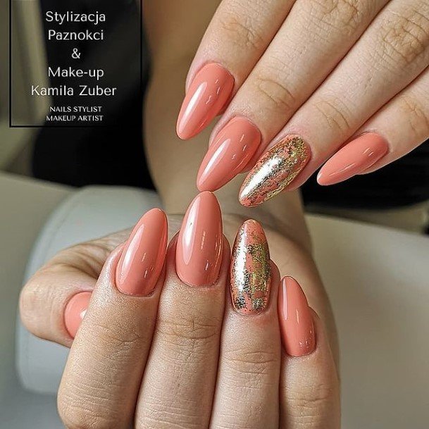 Adorable Gold Nail Designs For Women