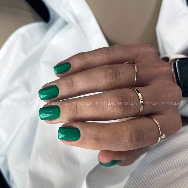 Adorable Green Dress Nail Designs For Women