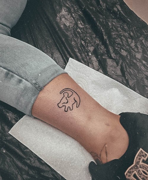 Adorable Lion King Tattoo Designs For Women