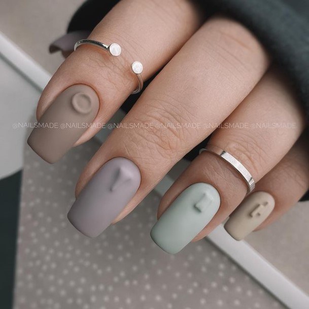 Adorable Matte Fall Nail Designs For Women