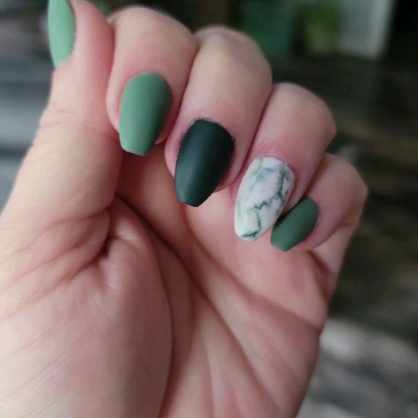 Adorable Matte Green Nail Designs For Women