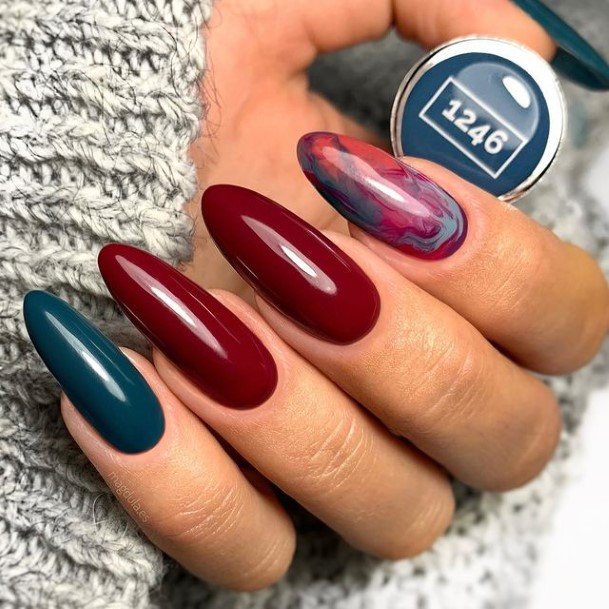 Adorable Nail Inspiration Red And Green For Women