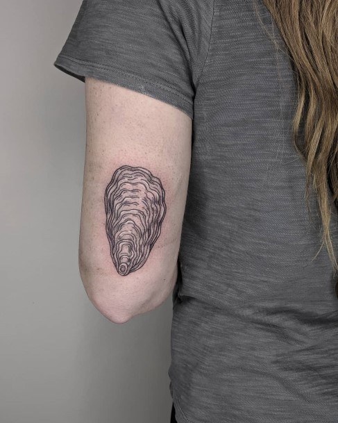 Adorable Oyster Tattoo Designs For Women