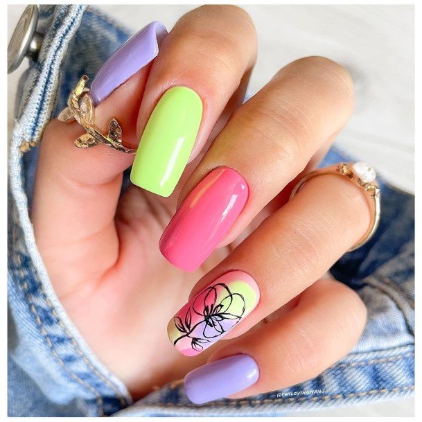 Adorable Purple And Yellow Nail Designs For Women
