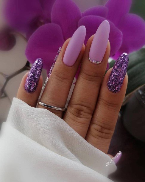 Adorable Purple Art Nail Designs For Women