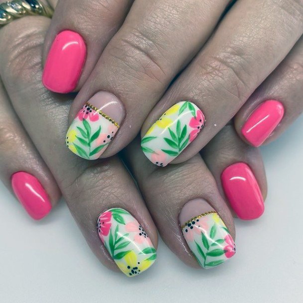 Adorable Short Summer Nail Designs For Women