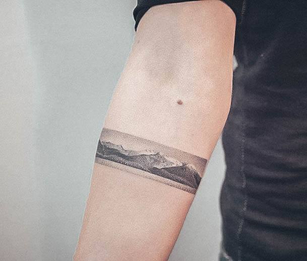 Adorable Tattoo Inspiration Armband For Women