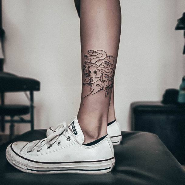 Adorable Tattoo Inspiration Medusa For Women Leg