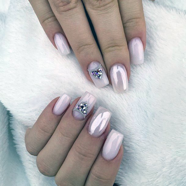 Aesthetic Crystals Nail On Woman