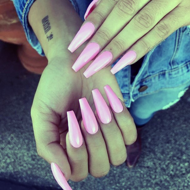 Aesthetic Long Pink Nail On Woman