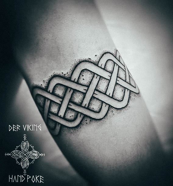 Awesome Irish Tattoos To Celebrate Your Celtic Heritage  Tattoo Stylist