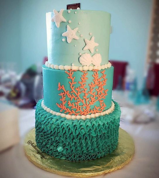 beach theme bridal cake