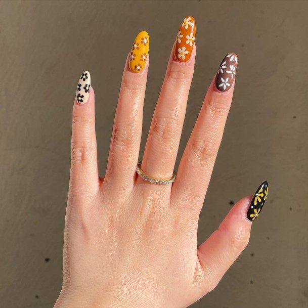 Alluring Ladies Abstract Nail Ideas