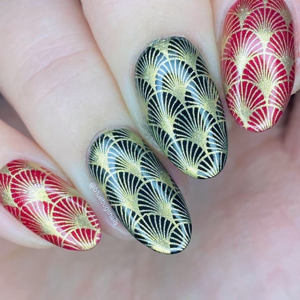 Alluring Ladies Art Deco Nail Ideas