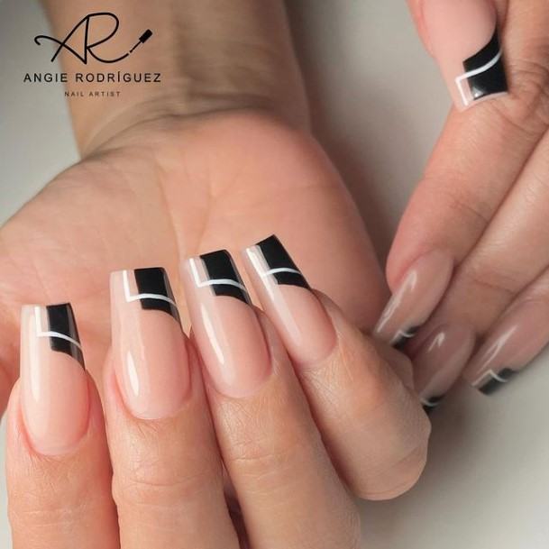 Alluring Ladies Black French Tip Nail Ideas