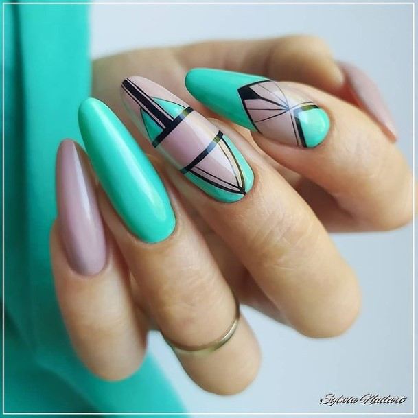 Alluring Ladies Brilliant Nail Ideas