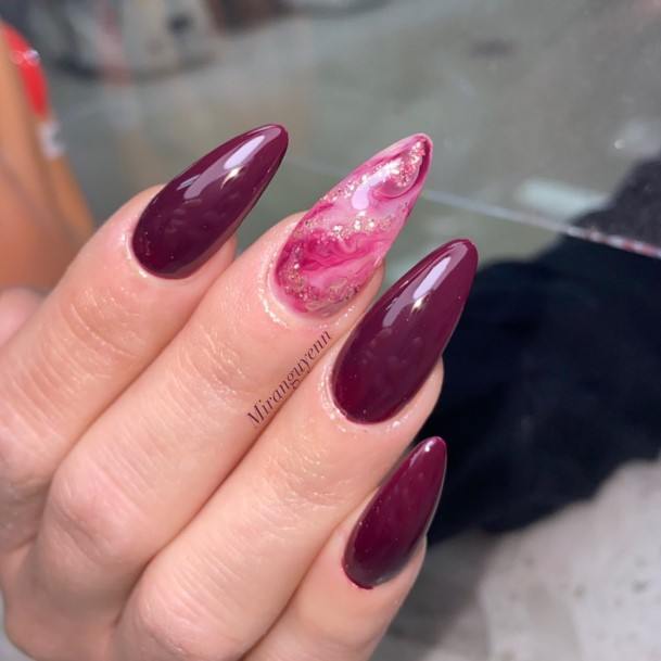 Alluring Ladies Burgundy Nail Ideas