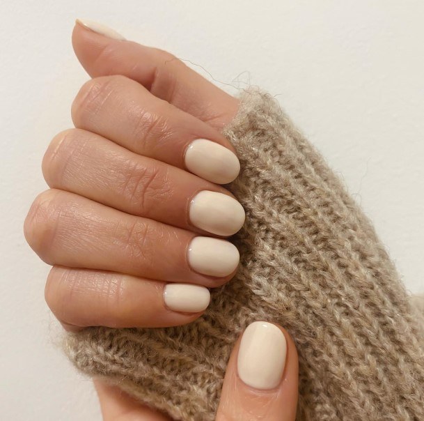 Alluring Ladies Cream Nail Ideas