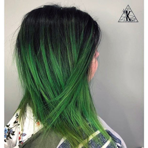 Alluring Ladies Green Hairstyles Ideas