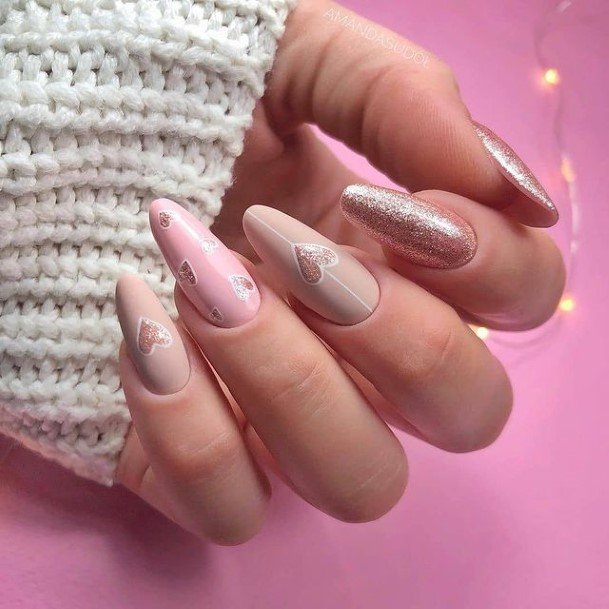 Alluring Ladies Heart Nail Ideas