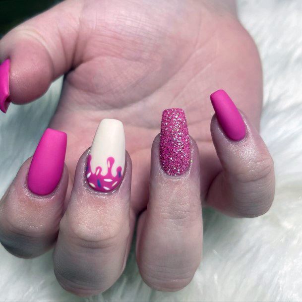 Alluring Ladies Ice Cream Nail Ideas