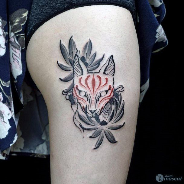 Alluring Ladies Kitsune Tattoo Ideas