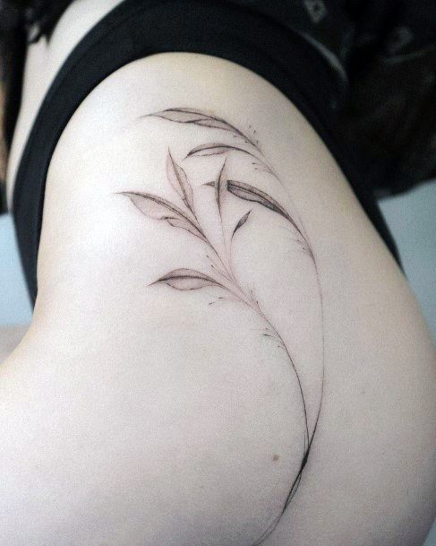 Alluring Ladies Leaf Tattoo Ideas