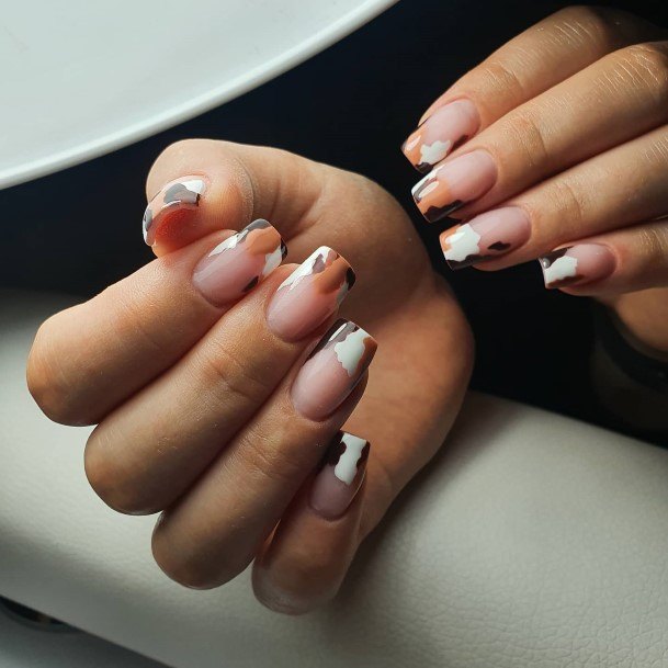 Alluring Ladies Light Nude Nail Ideas