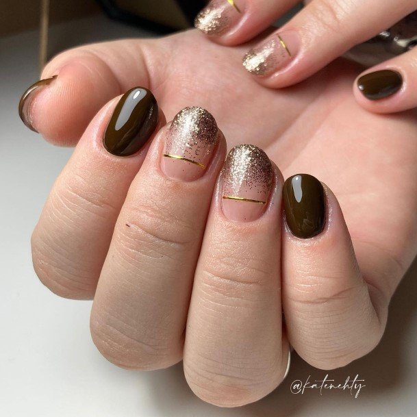 Alluring Ladies New Years Nail Ideas