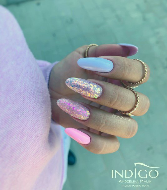 Alluring Ladies Ombre Summer Nail Ideas
