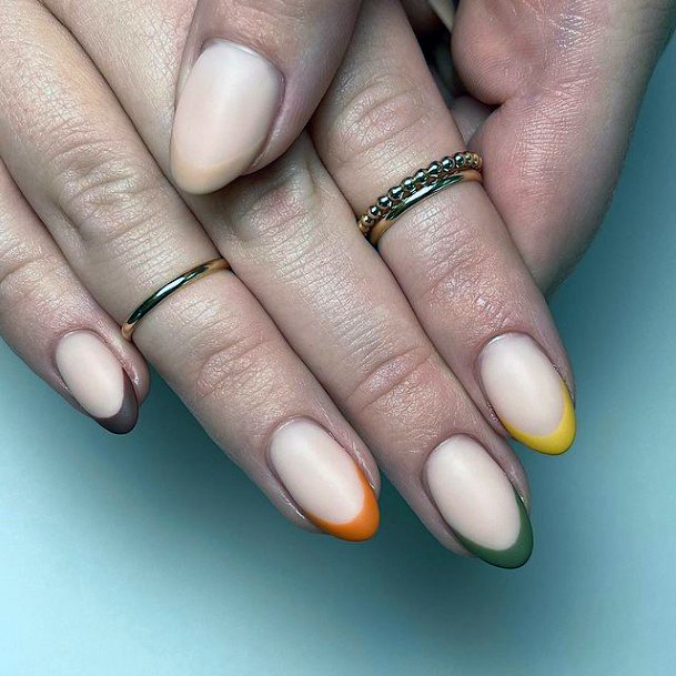 Alluring Ladies Orange Nail Ideas