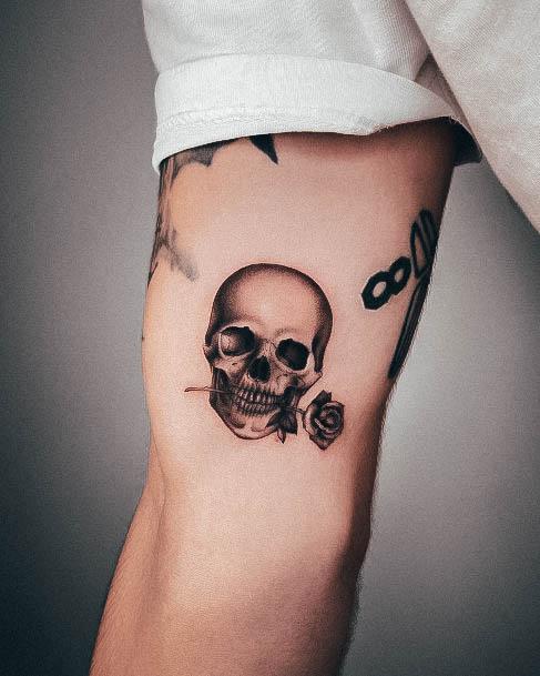 Alluring Ladies Skeleton Tattoo Ideas