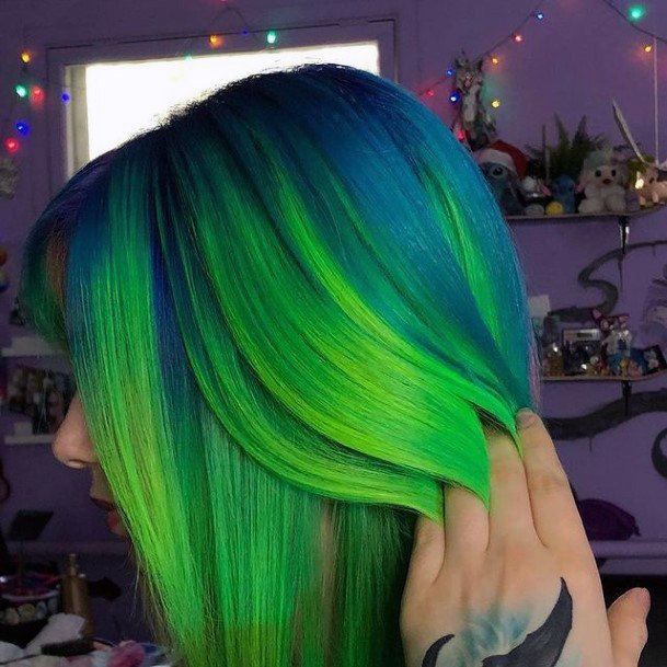 Alluring Ladies Turquoise Ombre Hairstyles Ideas