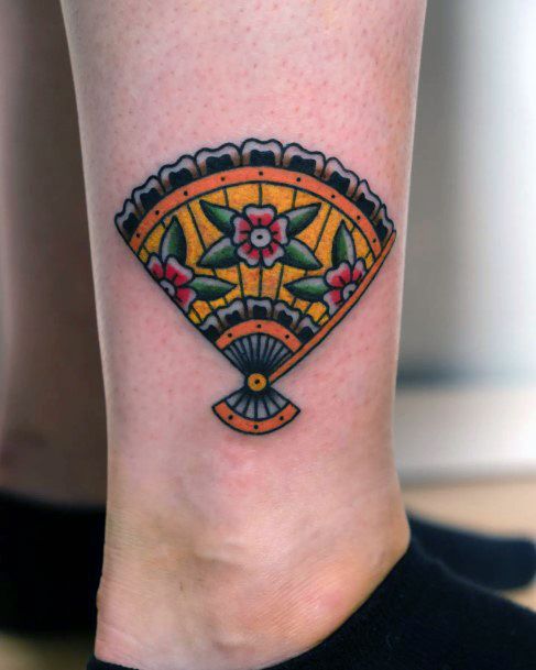 Alluring Ladies Uchiwa Tattoo Ideas