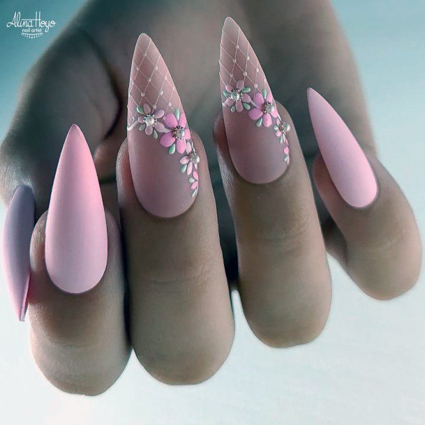 Alluring Ladies Wedding Nail Ideas