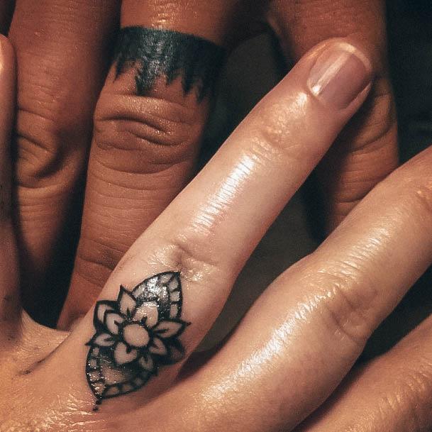 Alluring Ladies Wedding Ring Tattoo Ideas Finger Mandala Flower