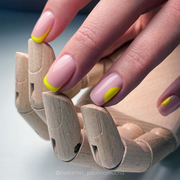 Alluring Ladies Yellow Dress Nail Ideas