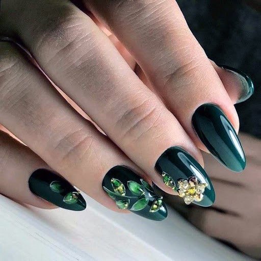 Almond Nails Dark Green And Gold 3d Women