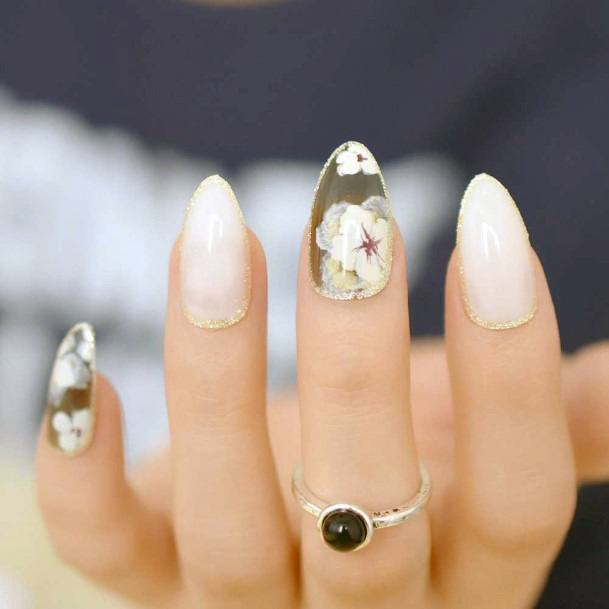 Almond Shaped Gold Glitter Nail Ideas For Women