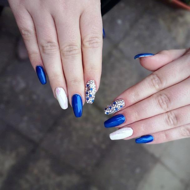 Alternating Blue And White Nails Carpetted With Stones Women