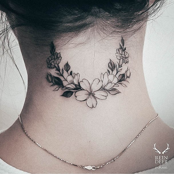 Amazing Back Of Neck Tattoo Ideas For Women