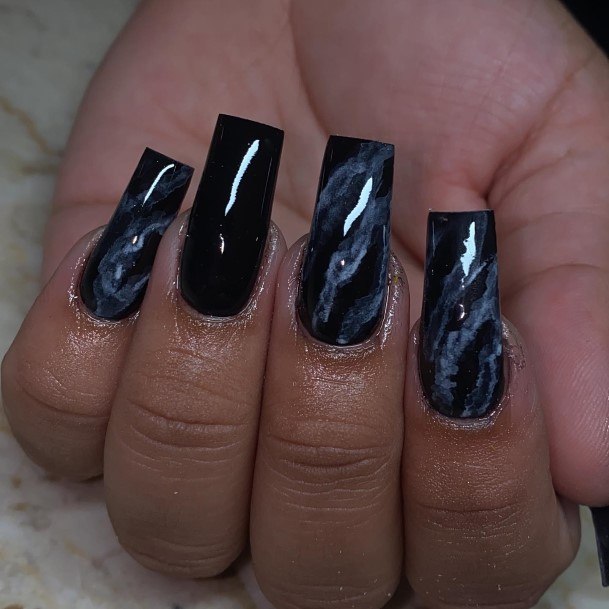 Amazing Black And White Marble Nail Ideas For Women